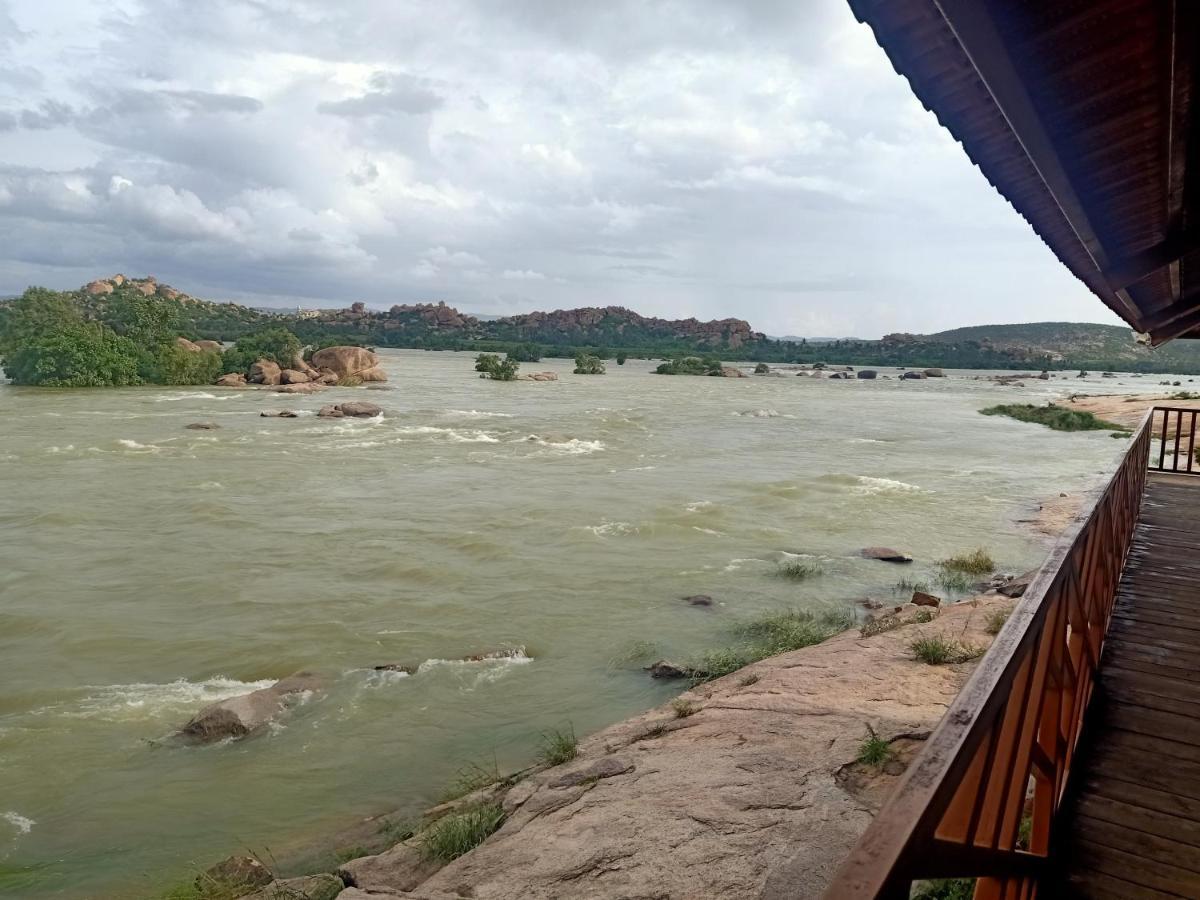 Leo Wodden Resort Hampi Exterior photo