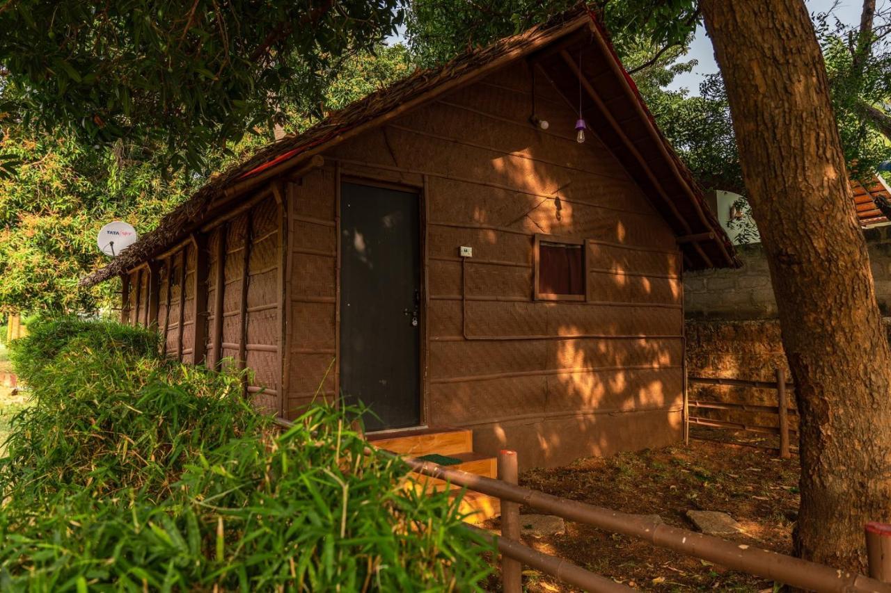 Leo Wodden Resort Hampi Exterior photo